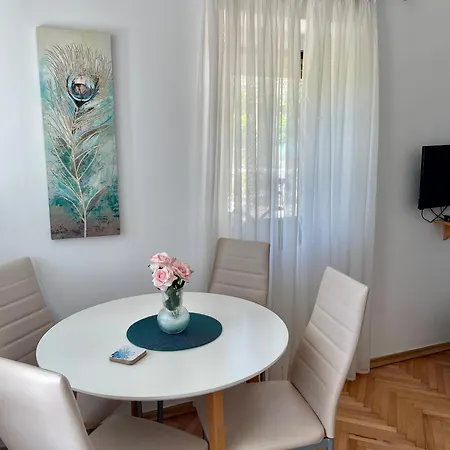 Apartment Marina *